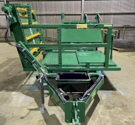 New Elsworth Square and Round Bale Feeders