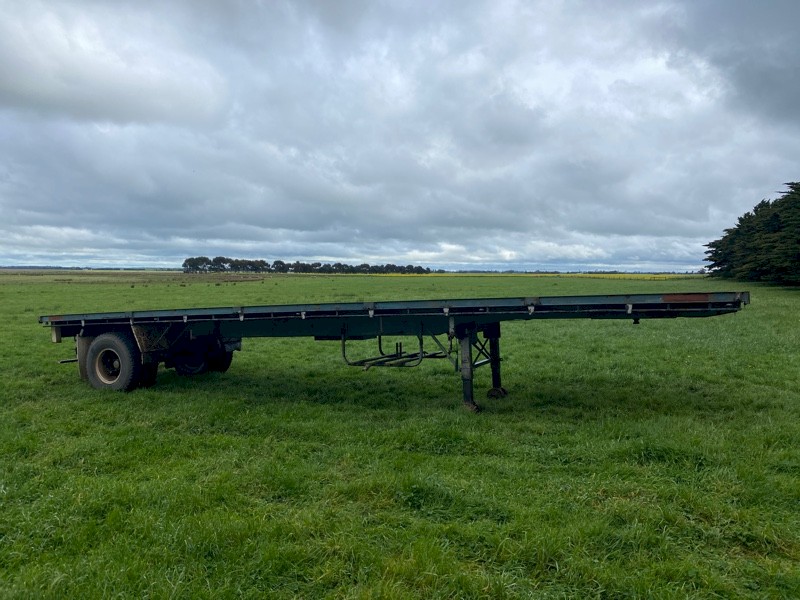 McGrath 36ft single axle flat top. 