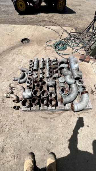 Pallet of Galvanised Pipe Fittings  