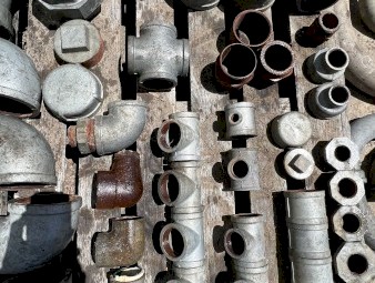 Pallet of Galvanised Pipe Fittings  