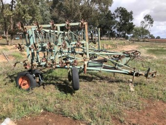 Shearer 24 ft folding Cultivator