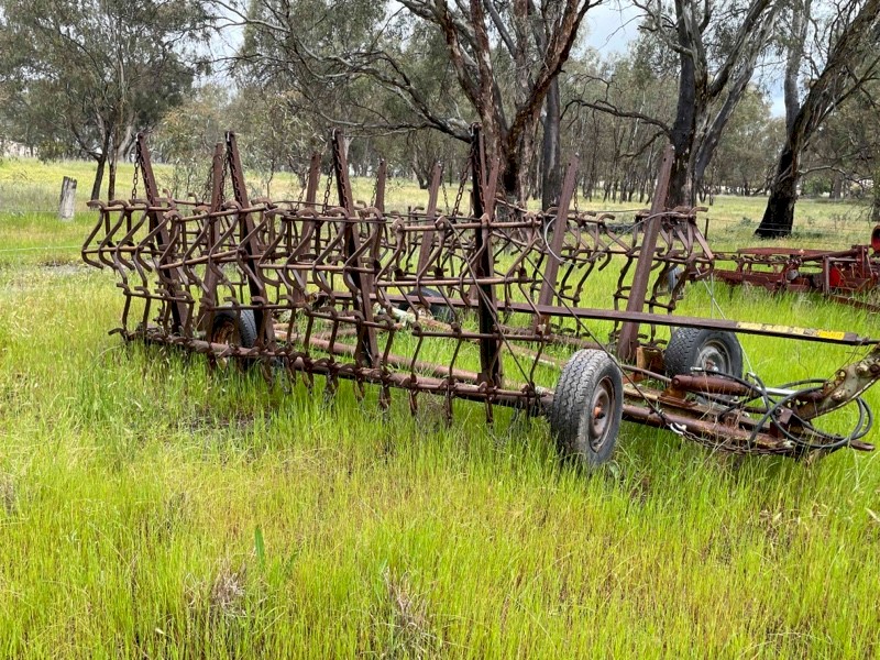 11 leaf hydralic lift manual fold trash harrows