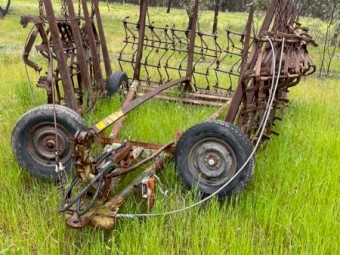 11 leaf hydralic lift manual fold trash harrows