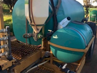 Goldacres 3000L  tank and Pump