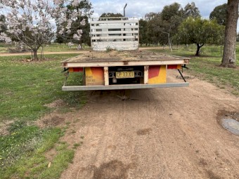Hino FC with 20’ crate