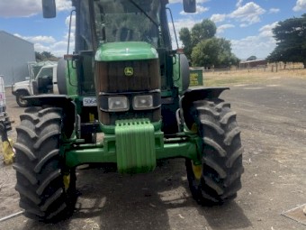 2005 John Deere 6520SE Tractor