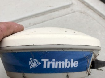 1 x CFX 750 Auto Steer Compatible GPS