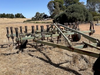 Horwood Bagshaw Chisel Plough