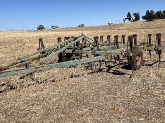 Horwood Bagshaw Chisel Plough