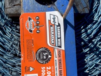 7x stocklock Wire, 210 pointed pine post, 6x barbed wire for sale 