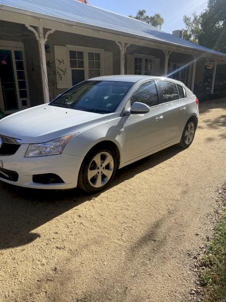 Holden Cruze car