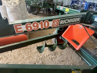 2019 Richiger E6910 Outloader