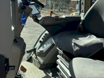 2020 John Deere 8R230 Tractor