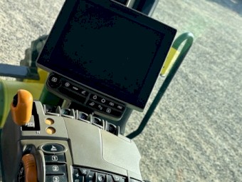 2020 John Deere 8R230 Tractor