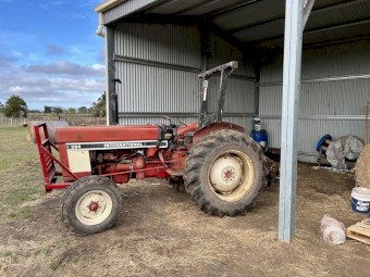 International Harvester 384 Tractor | Farm Tender