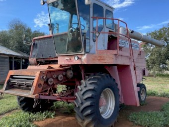 Massey Ferguson 850 Header