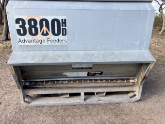 2 x Advantage Sheep Feeders