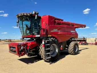 2020 Case IH 8250 Combine with 2022 Macdon D145 Draper Front (45ft)