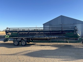 John Deere 930D Draper Front