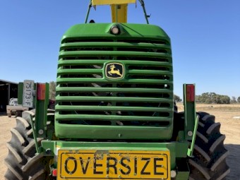 2010 John Deere 7450 Pro Drive Forage Harvester