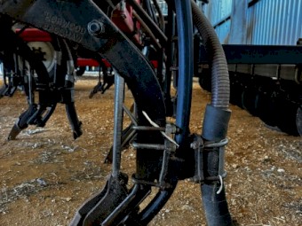 2002 Horwood Bagshaw Scaribar 41ft Airseeder