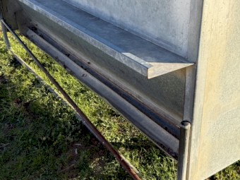 Cowra lick feeders x 2