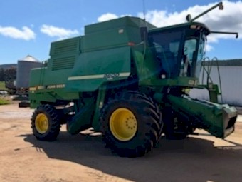 1996 John Deere 9600 Header with 30ft Front and trailer 