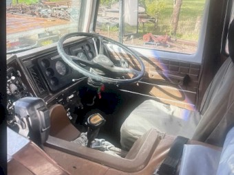 1990 International T2670 Tipper Truck