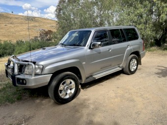 2013 Nissan Patrol ST Wagon
