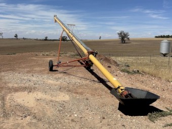 50x9 Westfield grain auger 