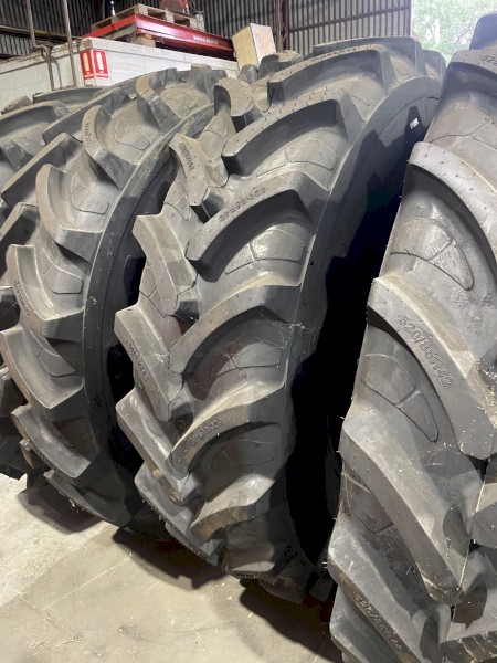 CROSSWIND 520/85R42 R-1W Radial Agricultural Tyre