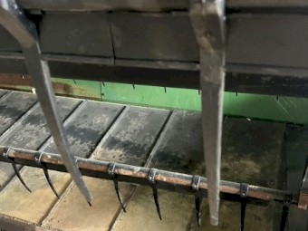 John Deere 936D Draper Front