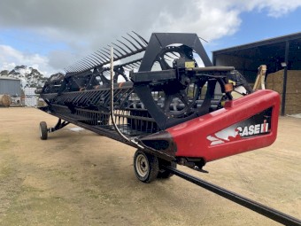 2011 Macdon 30ft Windrower Front