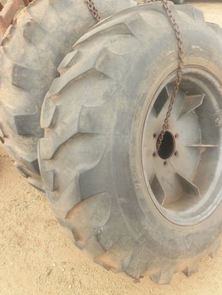 16.9 x 28 12 ply suit Fordson ,9G etc, Price for pair