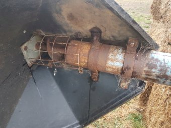 (A137) - Hydraulic Driver Auger