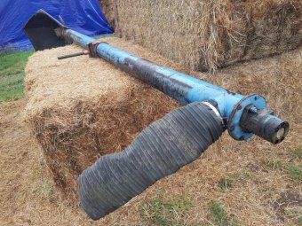 (A137) - Hydraulic Driver Auger