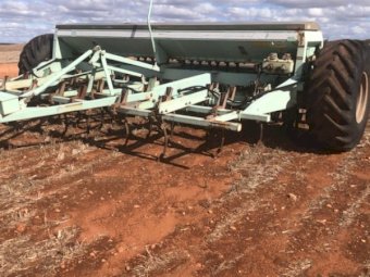 Forward Engineering 853 Seed Drill