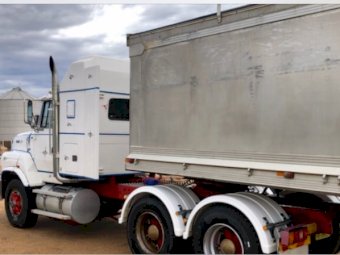 Ford L9000 with Hamelex Aluminium Trailer