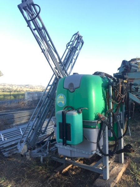 (A133) - 2011 Howard Sprayrite 3PL Boom Spray Unit