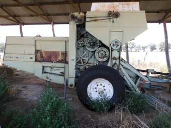 Under Auction - (A133) - 1983 Horwood Bagshaw Shearer 1070 Series II PTO Header 