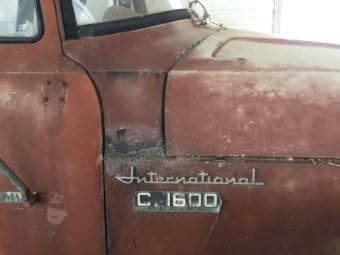 Under Auction - (A133) - International C1600 Truck 