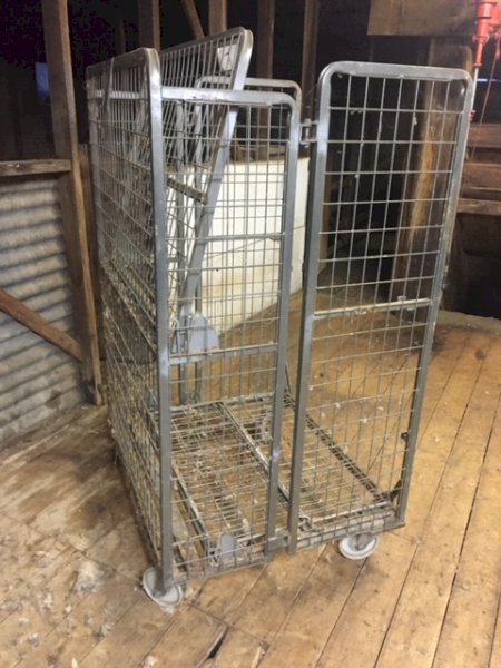Under Auction - (A133) - Wool Pack Stand A 