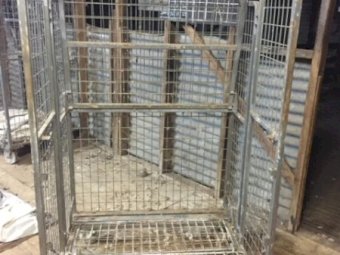 Under Auction - (A133) - Wool Pack Stand A 