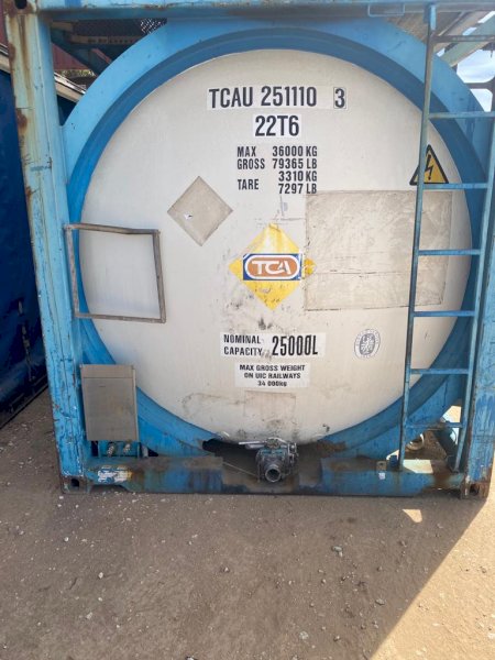 1 x 25,000L Stainless steel tank