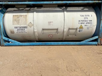 1 x 25,000L Stainless steel tank