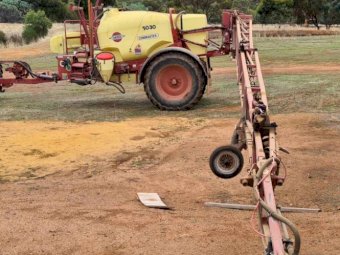 2004 Hardi 5030 Commander S2 Trailed Sprayer