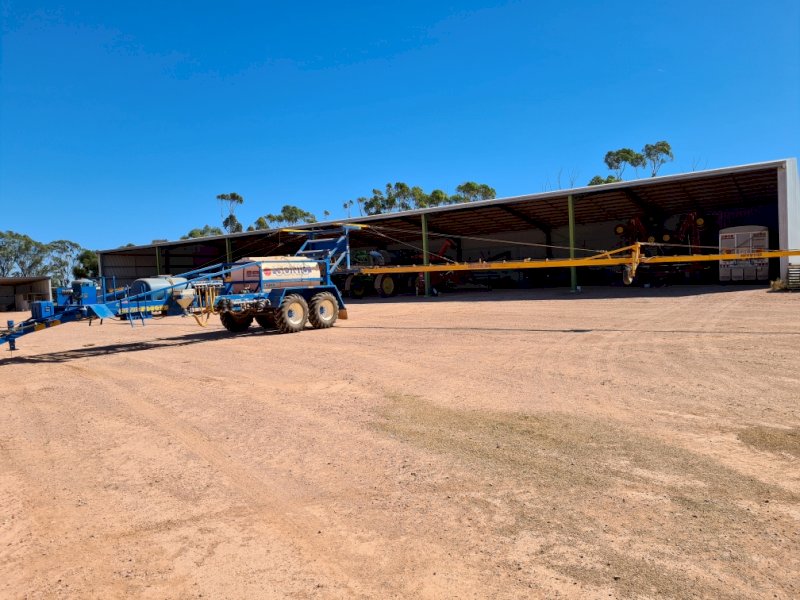 Sonic 7036 Trailing Sprayer