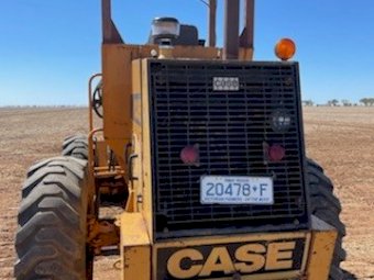 Under Auction - (A158)  1982 Case IH W10G Front End Loader 