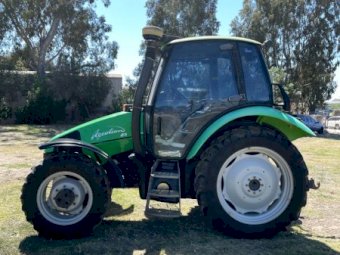 (A136) - 2006 Deutz Tractor