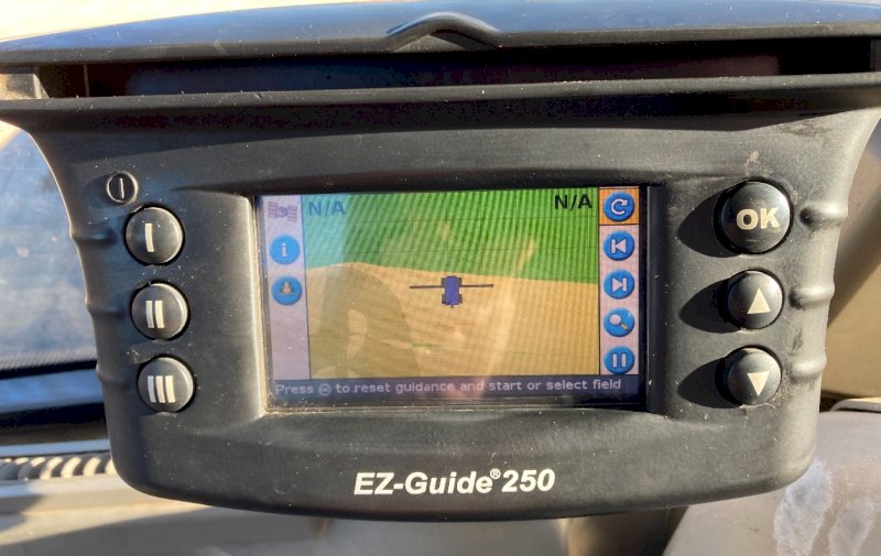 EZ Guide 250 Screen Farm Tender